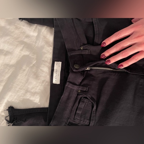 Black distressed top shop jeans! - Picture 4 of 7